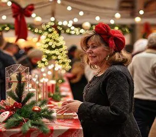 Bazar de Natal do Educandário Anália Franco